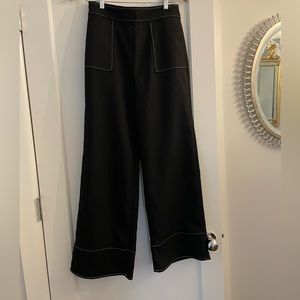 BLACK WIDE LEGGED PANTS✨